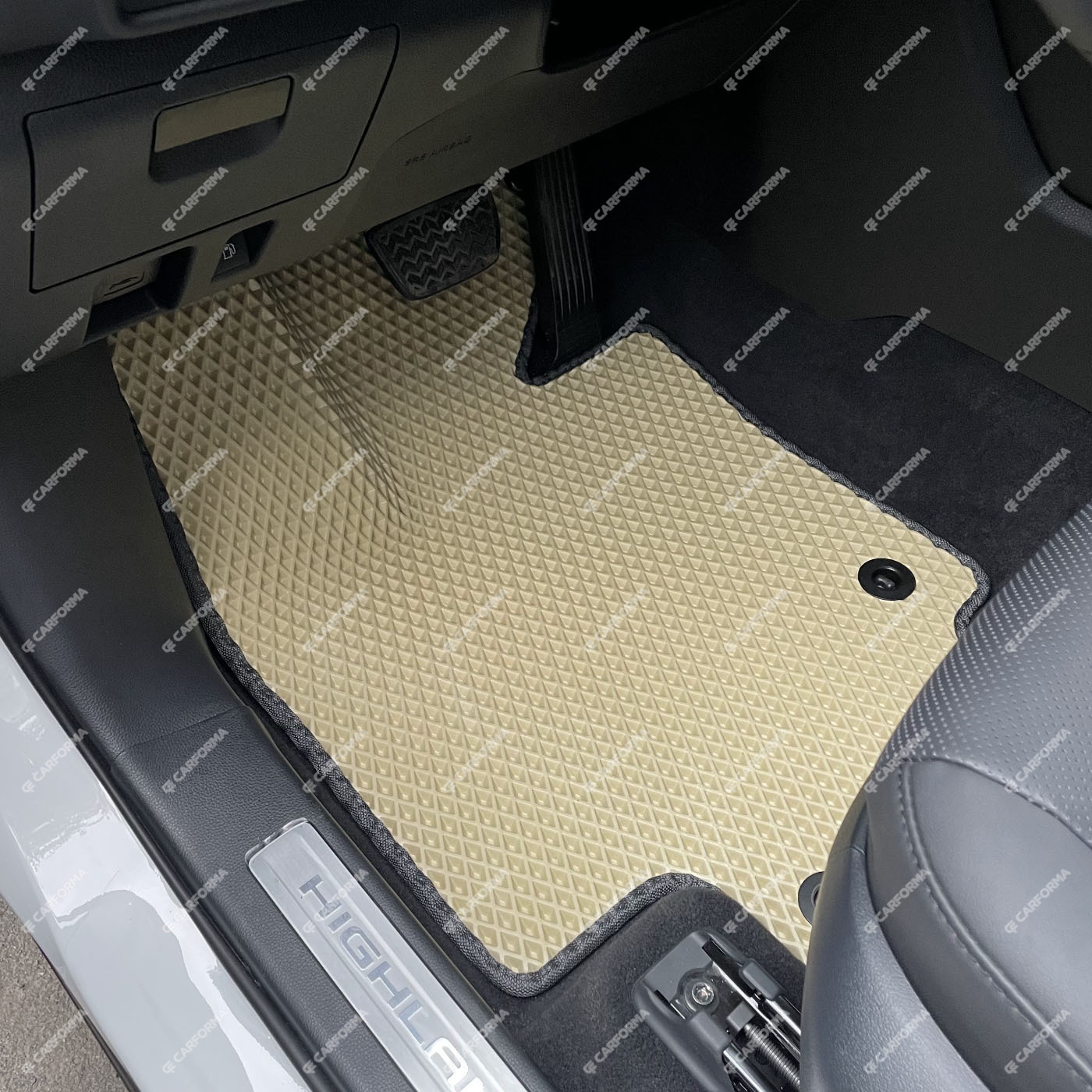 Коврики на Toyota Highlander IV 2019&nbsp;-&nbsp;2025 в Волжском