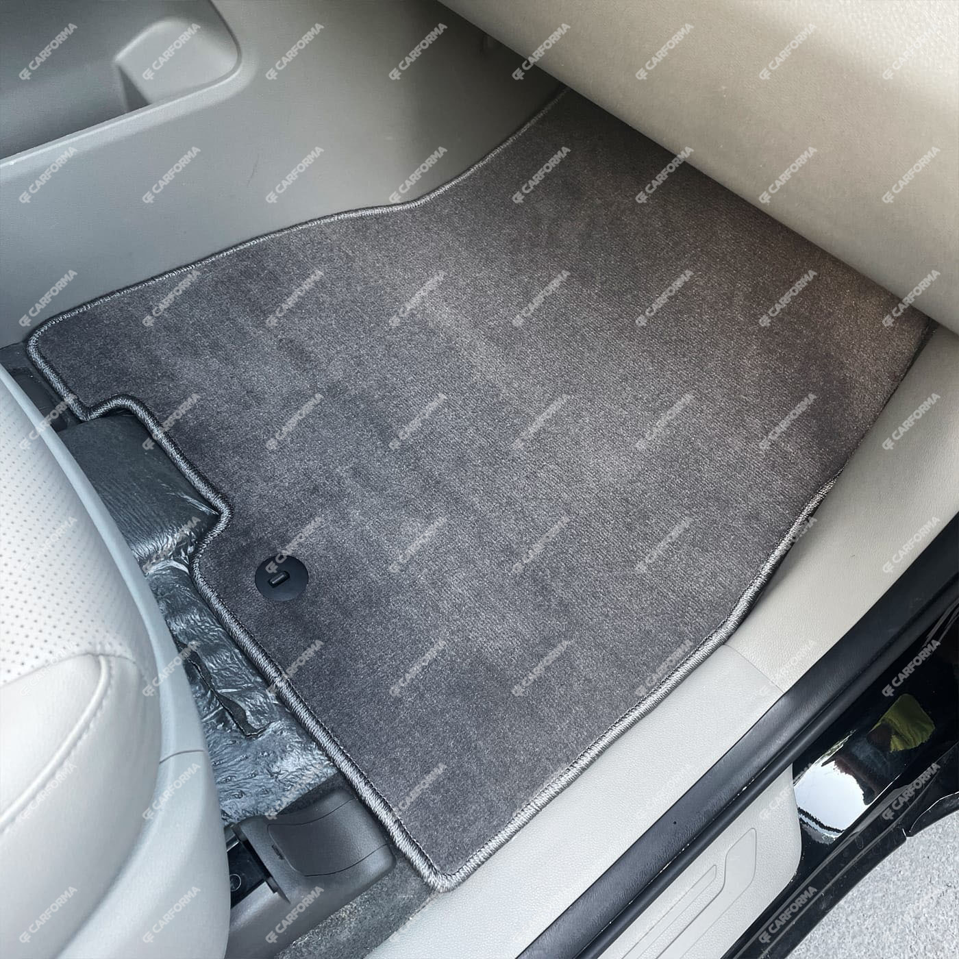 Ворсовые коврики на KIA Carnival III 9 мест и 11 мест 2014&nbsp;-&nbsp;2021 в Волжском