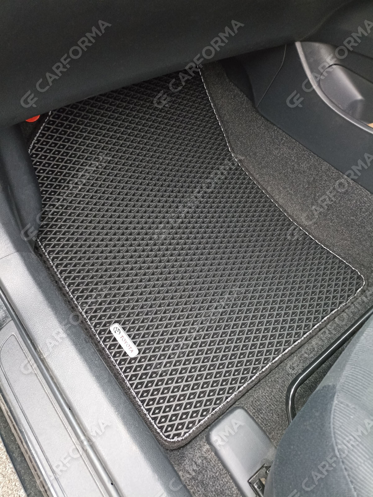 Ворсовые коврики на Toyota Corolla Axio (E14) 2006&nbsp;-&nbsp;2012 в Волжском