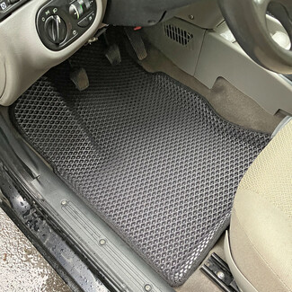 Коврики на Lada (ВАЗ) Granta 2011&nbsp;-&nbsp;2026 в Волжском