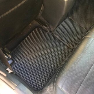 Ворсовые коврики на Toyota Corolla Axio (E14) 2006&nbsp;-&nbsp;2012 в Волжском