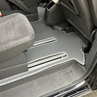 Коврики на Volkswagen Multivan (T7) 2021&nbsp;-&nbsp;2026 в Волжском