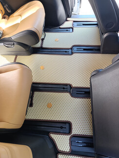 Ворсовые коврики на KIA Carnival IV корейская сборка 2020 - 2025 в Волжском