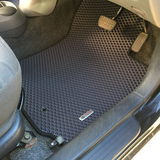 Ворсовые коврики на Toyota Vitz I 1998 - 2005 в Волжском Ворсовые коврики на Toyota Vitz I 1998 - 2005 в Волжском