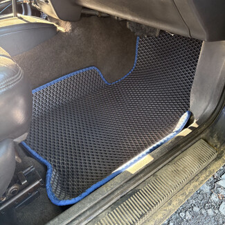 Ворсовые коврики на Jeep Grand Cherokee (ZJ) 1992 - 1999 в Волжском Ворсовые коврики на Jeep Grand Cherokee (ZJ) 1992 - 1999 в Волжском